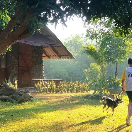 จำค่า ชาเลท์ บ้านพักสวนเกษตร Lampang Exterior foto